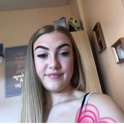 Profile Picture of Lucy Driver (@Xlucy_faye) on Twitter