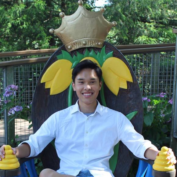 Profile Picture of Brian Hoang (@brianhoang22) on Poshmark