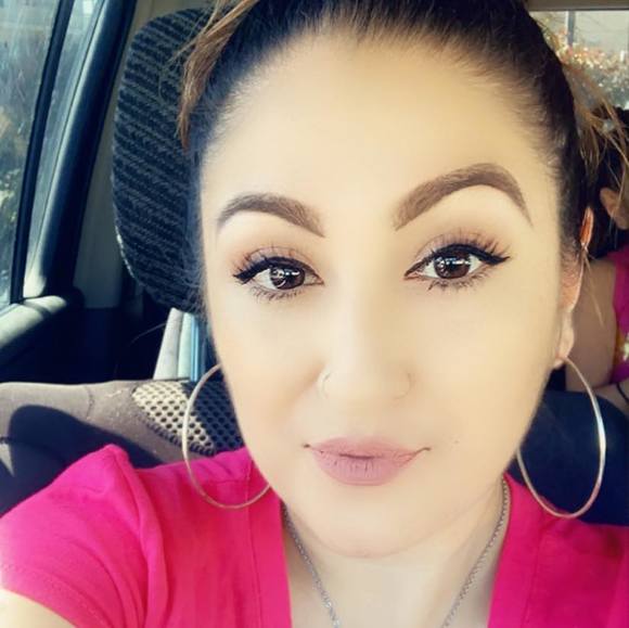 Profile Picture of Roxy Rodriguez (@roxyrodrigue909) on Poshmark