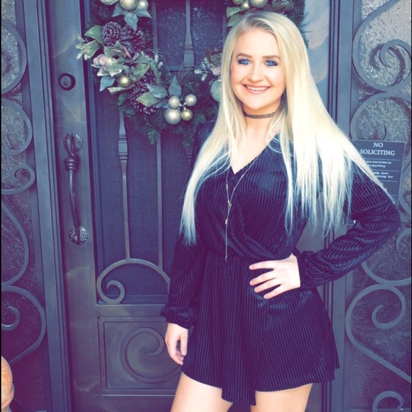 Profile Picture of Peyton Bosak (@pbosak) on Poshmark