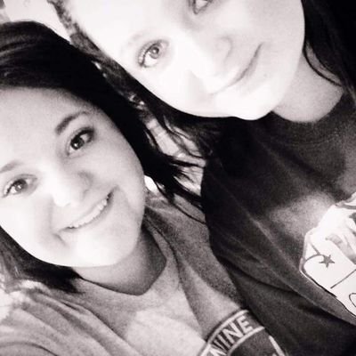 Profile Picture of Lindsay Larae Crosson Twitter