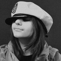 Profile Picture of Hazel Red Leaf (@HazelRedLeaf) on Twitter