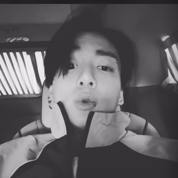 Taehope Trades - Poshmark Profile Picture of Taehope Trades (@taehopetrades) on Poshmark