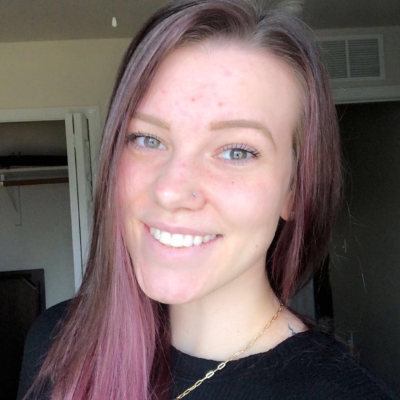 Profile Picture of Katelynn Cantrell (@kncantrell8) on Poshmark