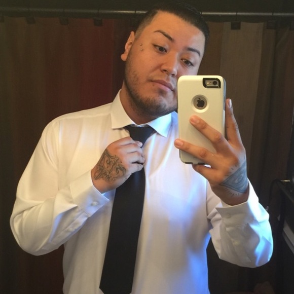 Profile Picture of Ivan Castro (@ivanjaycastro) on Poshmark