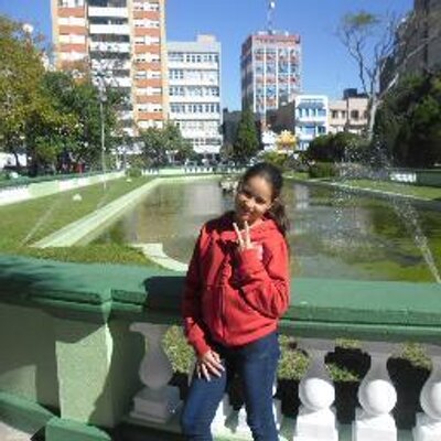 Profile Picture of Julia  Petruzzi (@JuliaPetruzzi) on Twitter