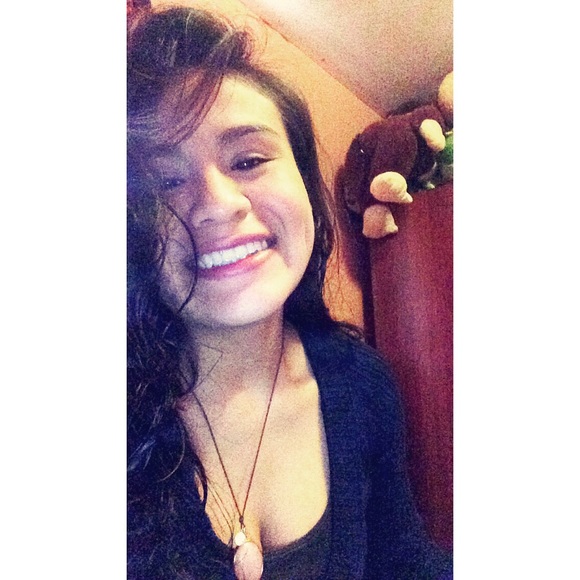 Profile Picture of Bibi Rodriguez (@bibirodriguez) on Poshmark