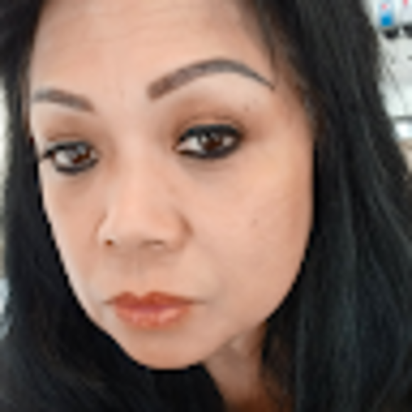 Profile Picture of Josephine Luzon (@josephineluzon) on Poshmark