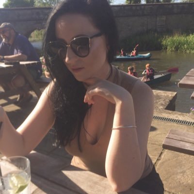 Profile Picture of Alice Hall (@alicehall__) on Twitter