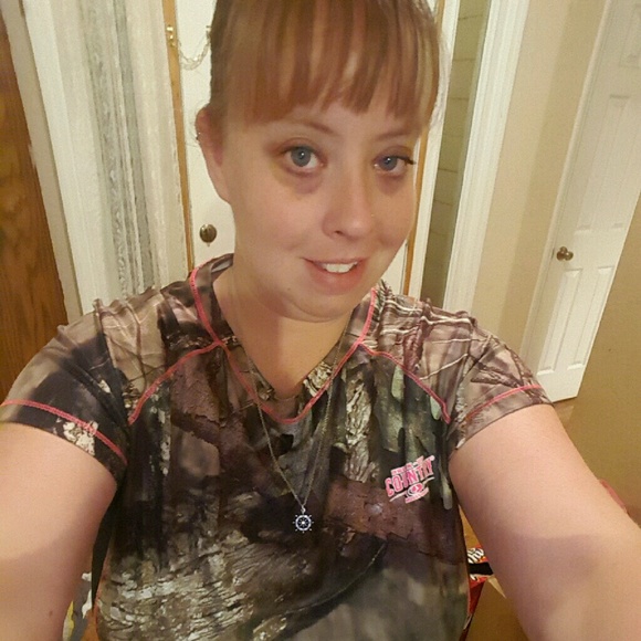 Profile Picture of Morgan Mcnabb (@gopher90) on Poshmark