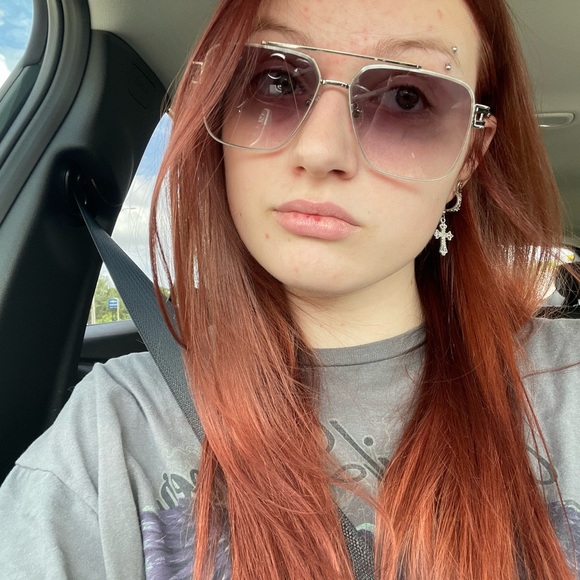 Profile Picture of Emma Gossic (@gossicej) on Poshmark