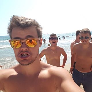 Profile Picture of Jakub Jakúbek (Jacob van Jakubegh) (@ileaverko) on Facebook