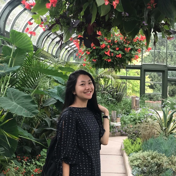 Profile Picture of Jade Wu (@itzjadewu) on Poshmark