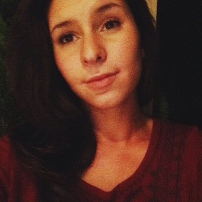 Profile Picture of Lindsay Jewell (@lindsayrmjewell) on Twitter