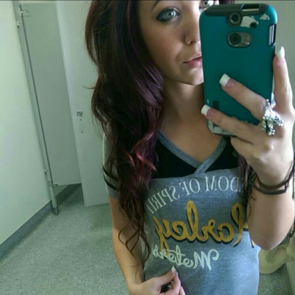 Profile Picture of Taylor Chism (@tpaiige) on Poshmark
