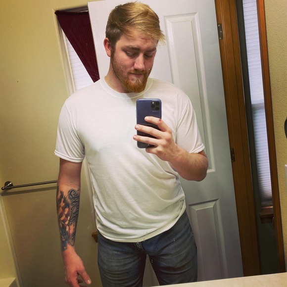 Profile Picture of Chase Wolford (@chasewolford) on Poshmark