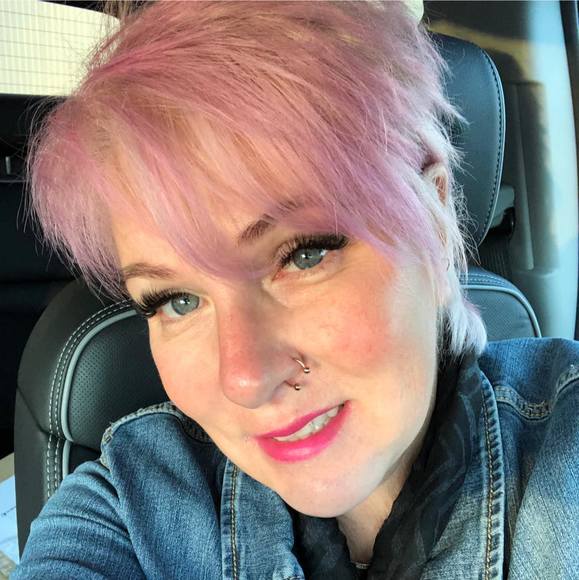 Profile Picture of Corine Kossey-attfield (@cattfield1) on Poshmark