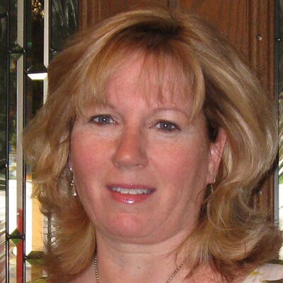 Profile Picture of Mary Ann DeSantis (@REblackbelt) on Twitter