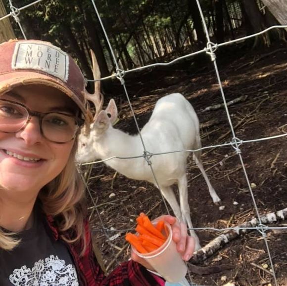 Profile Picture of Michelle Stubblefield (@mlstubb) on Poshmark