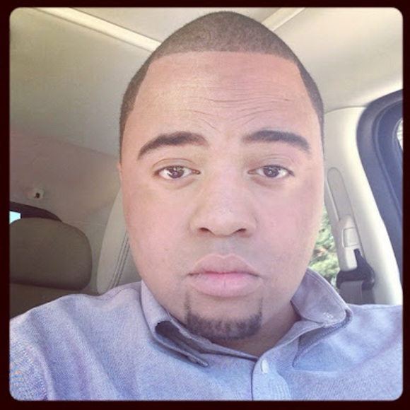 Profile Picture of Thomas Booker (@psiace171) on Poshmark