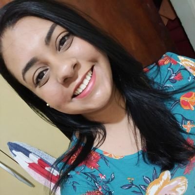 Profile Picture of Alice Menezes (@anaalice_m) on Twitter