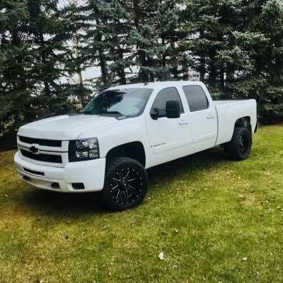 Profile Picture of Jake Neufeld (@jakeneufeld97) on Twitter