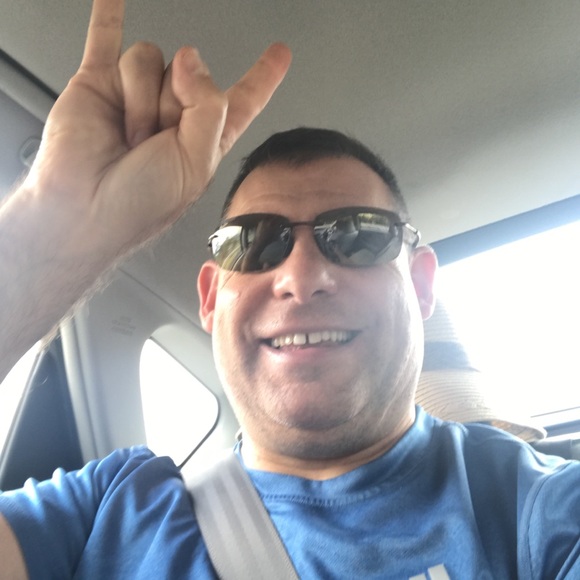 Profile Picture of Adam Ebert (@primoclarinet1) on Poshmark