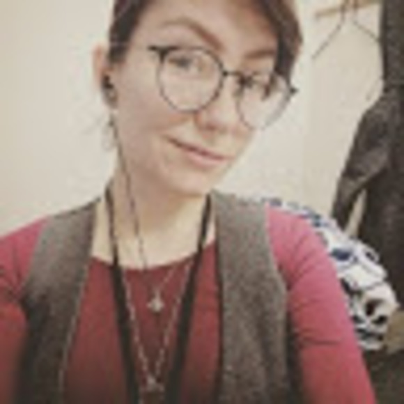 Profile Picture of Tori Bailey (@toribailey566) on Poshmark