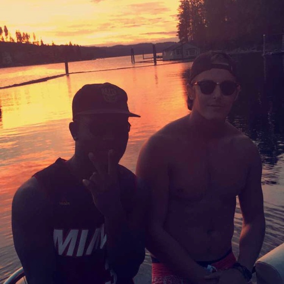 Grayson Bailey - Poshmark Profile Picture of Grayson Bailey (@oggrayson) on Poshmark