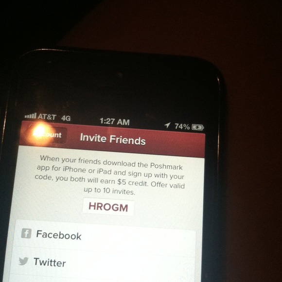 Profile Picture of Josh Moore (@joshmoore13) on Poshmark