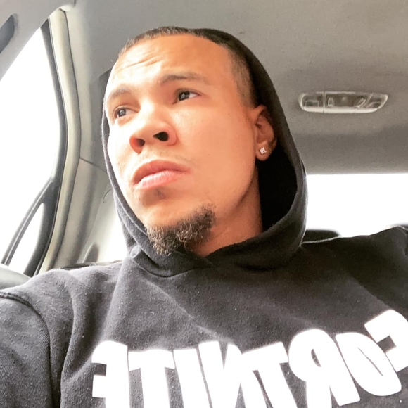 Profile Picture of Devonte Lewis (@lewisdevonte97) on Poshmark