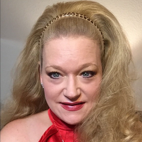 Profile Picture of Kelley Johnson (@krpreecs) on Poshmark
