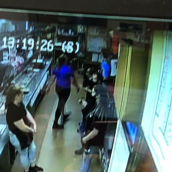 Kelsey Kellogg - Poshmark Profile Picture of Kelsey Kellogg (@kelsey_k007) on Poshmark