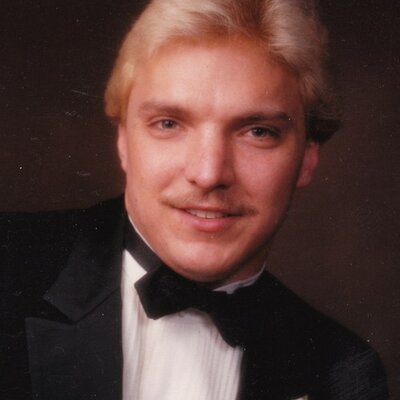 Profile Picture of Richard Panek (@Sonicwarrior1) on Twitter