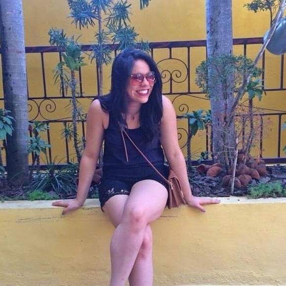 Profile Picture of Genesis🌸 Pimentel (@philadelphia6) on Poshmark