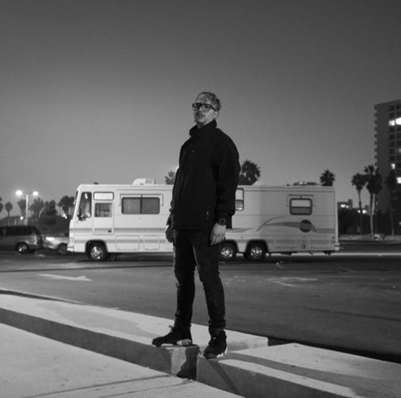 Profile Picture of Julio Garcia (@zeevenlifes) on Poshmark