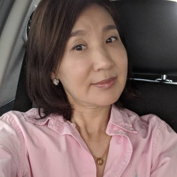 Profile Picture of Eune Crofford (@kangeune586) on Poshmark