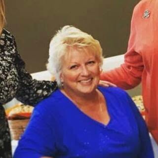 Profile Picture of Laurie Brophy (@lauriebrophy) on Instagram