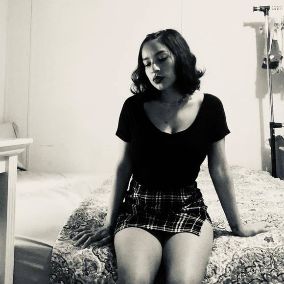 Profile Picture of Cindy Rodriguez (@cindyrodrigu457) on Poshmark