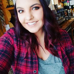 Profile Picture of Alyssa Rowlett (@a_rochelle92) on Pinterest