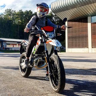 Profile Picture of Simon Waldner (Waldi) (@simon.waldner.10) on Facebook