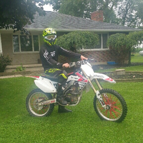 Profile Picture of Jared Niekamp (@jaredn2) on Poshmark