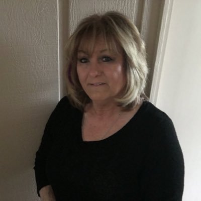 Profile Picture of Beverly Cronin (@Bscizme) on Twitter