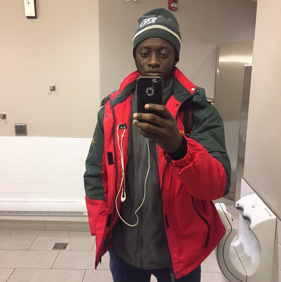 Profile Picture of Lamin Manneh (@lskmanneh) on Poshmark