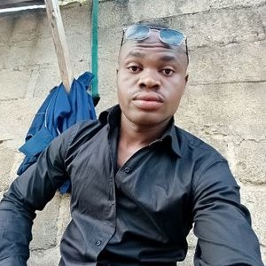 Profile Picture of Mike Melly (@Mike75730575) on Twitter