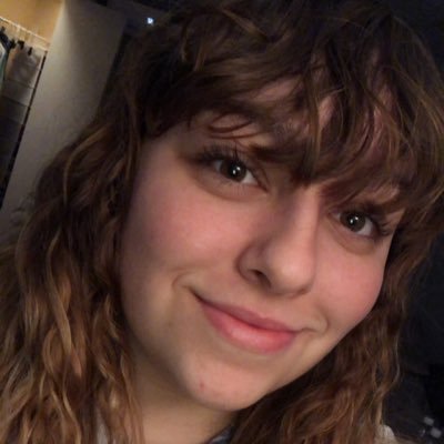 Profile Picture of 𝐣𝐚𝐧𝐞𝐭 𝐧𝐢𝐜𝐨𝐥𝐞 𝐝𝐨𝐰 (@woahitsjanet) on Twitter