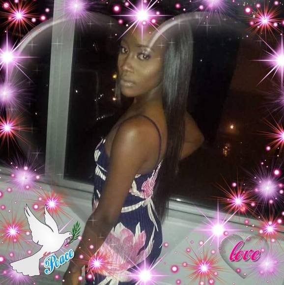 Profile Picture of Aisha Stewart (@aisha0929) on Poshmark