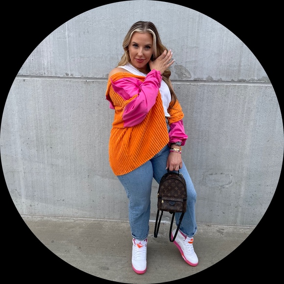 Profile Picture of Taylor Weems (@imobsessedwtay) on Poshmark