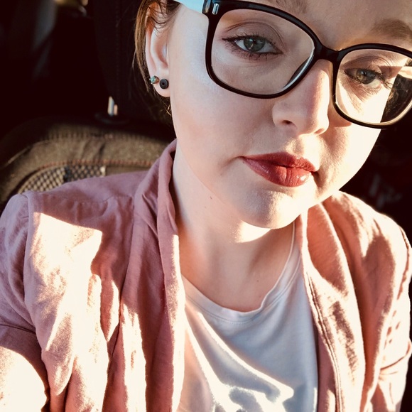 Profile Picture of Katie Koch (@kmcmullen_) on Poshmark