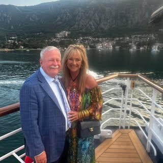 Profile Picture of Betsy Campbell (@betsycampbell_) on Instagram